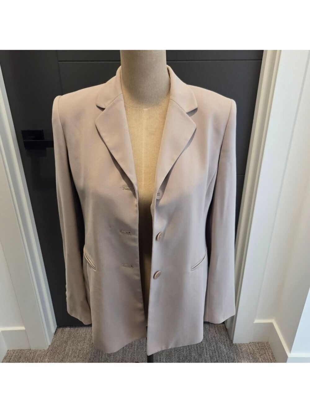 Kasper Women's Blazer in Soft Taupe